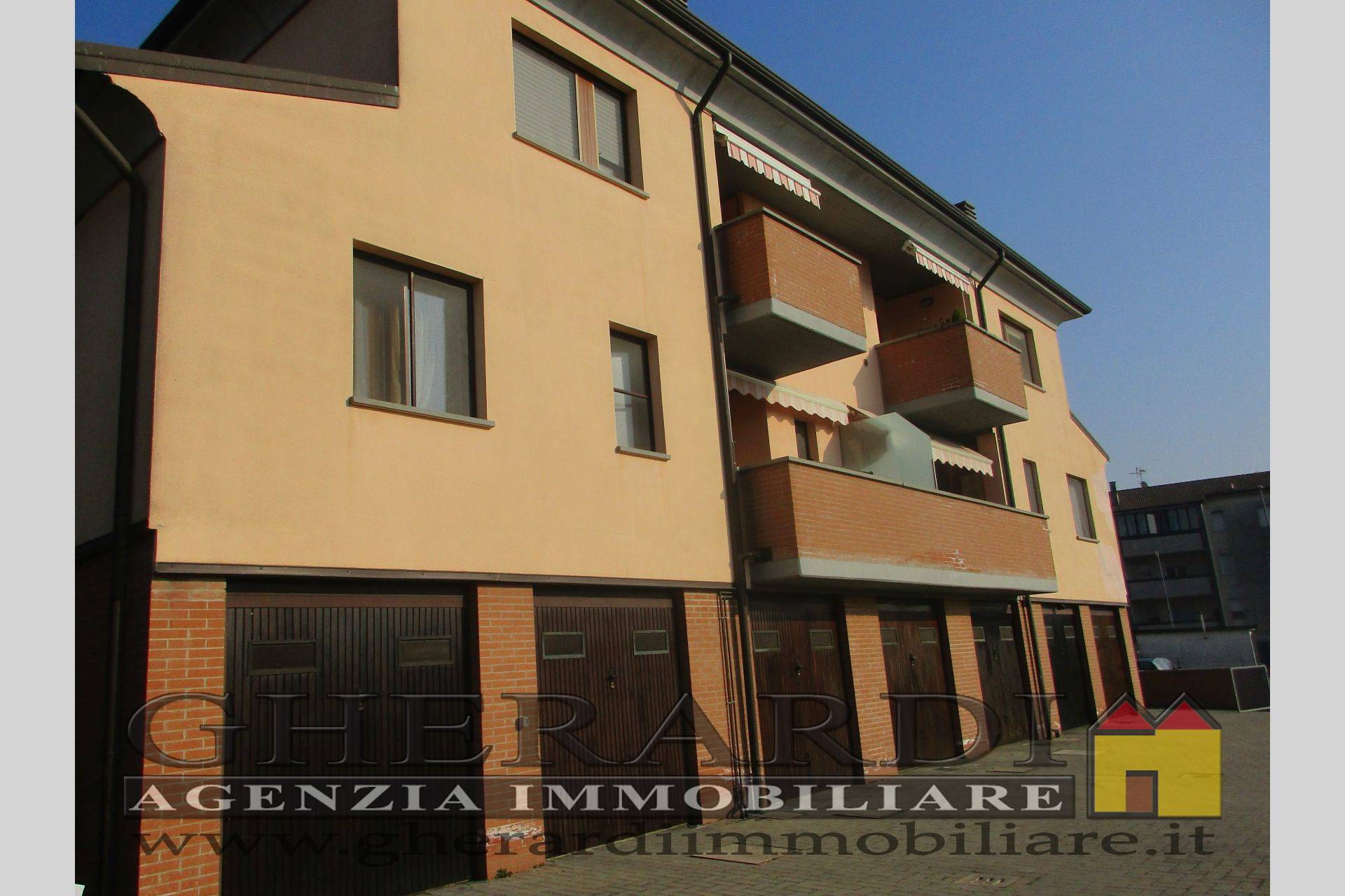 Appartamento POGGIO RENATICO vendita  Semicentrale  GHERARDI Agenzia Immobiliare