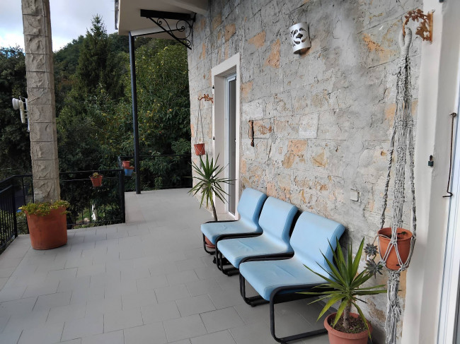 Casa semi-indipendente in vendita a San Romolo, Sanremo (IM)