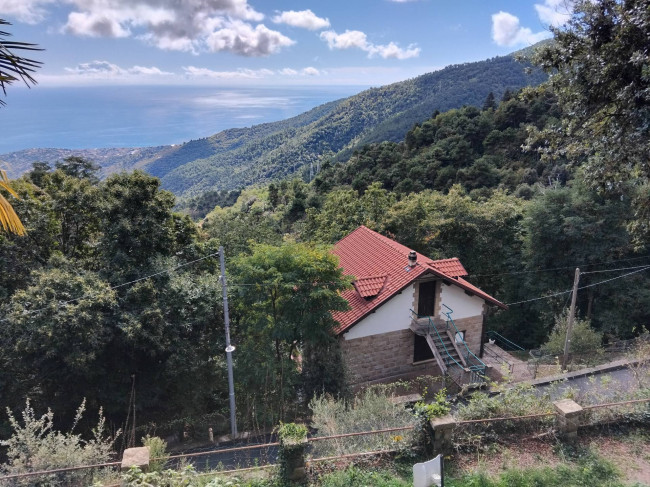 Casa semi-indipendente in vendita a San Romolo, Sanremo (IM)