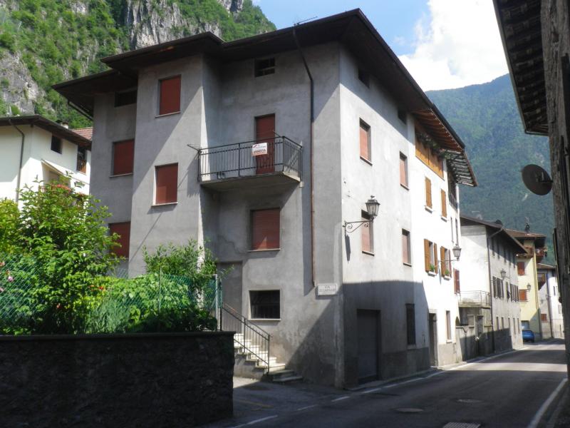  storo vendita quart:  trentino casa