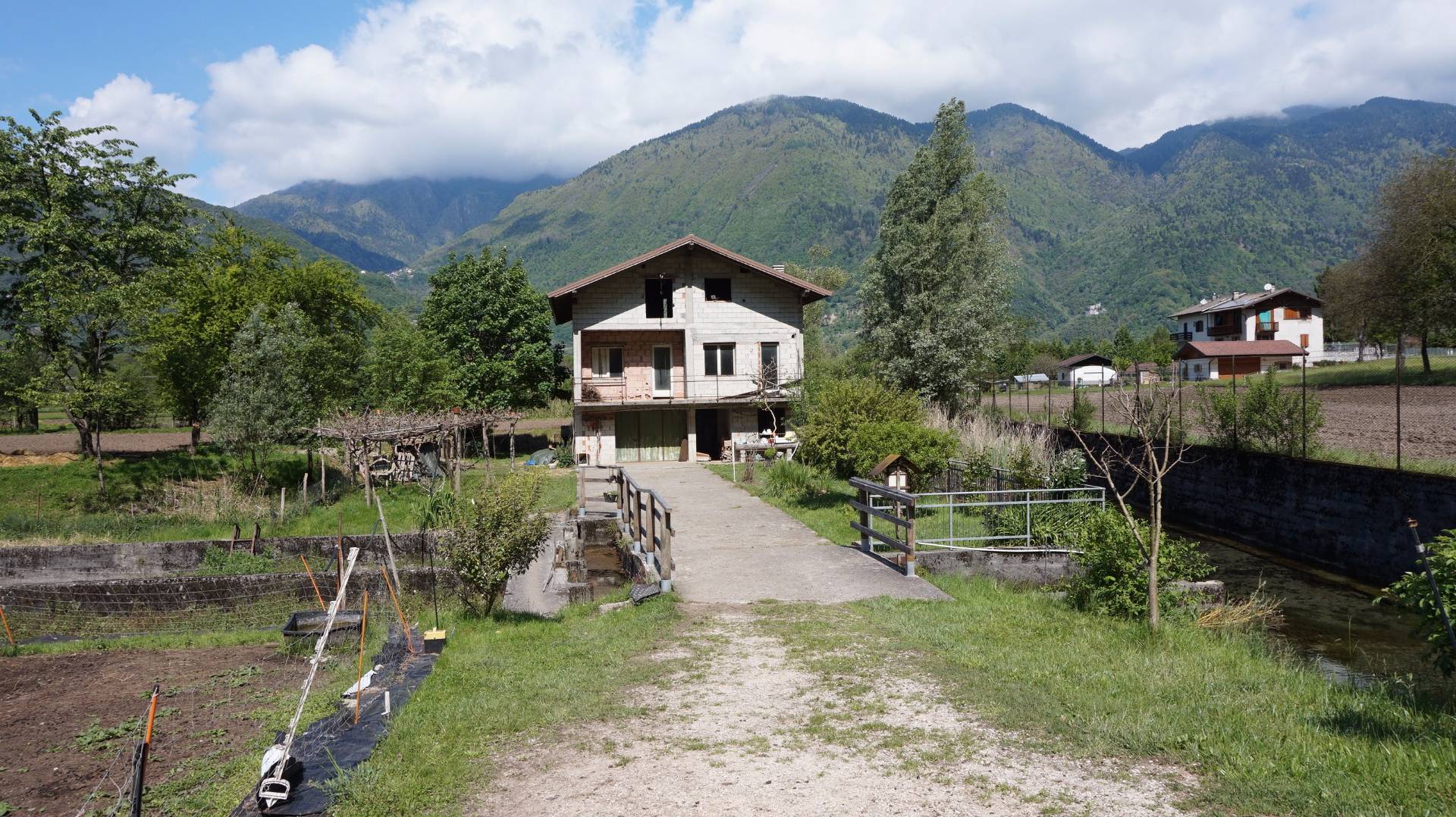 Villa Unifamiliare - Indipendente STORO vendita    TRENTINO CASA