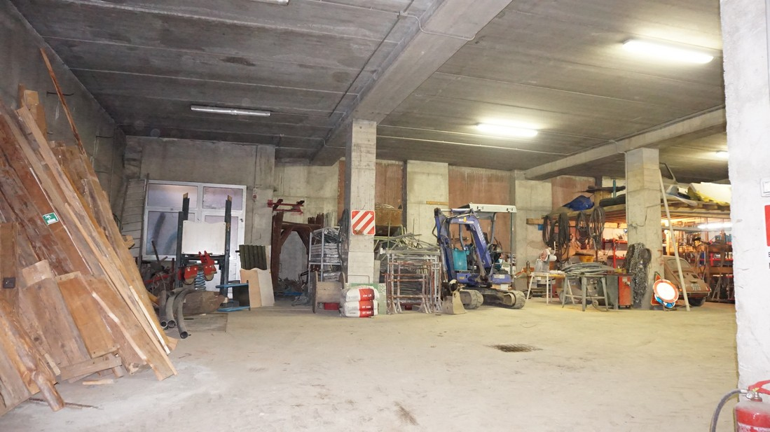 Foto magazzino/capannone in affitto a Carisolo (Trento)