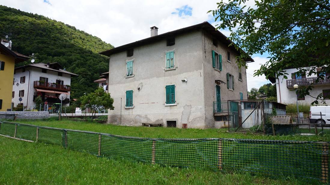  roncone vendita quart:  trentino casa