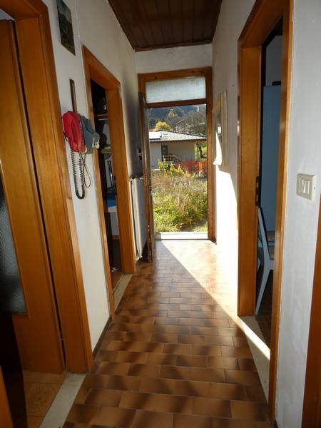 Foto casa indipendente in vendita a Tione di Trento (Trento)
