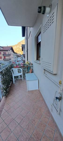 Foto appartamento in vendita a Tione di Trento (Trento)