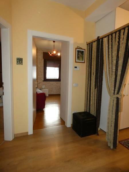 Foto appartamento in vendita a Tione di Trento (Trento)