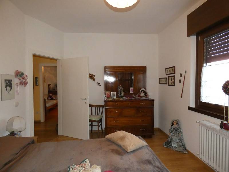 Foto appartamento in vendita a Tione di Trento (Trento)