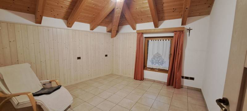 Foto appartamento in vendita a Tione di Trento (Trento)