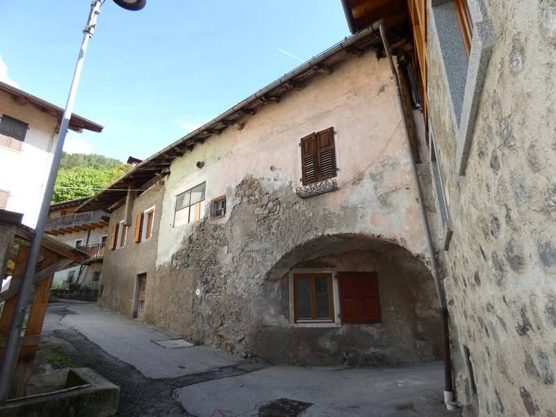 Foto appartamento in vendita a Roncone (Trento)