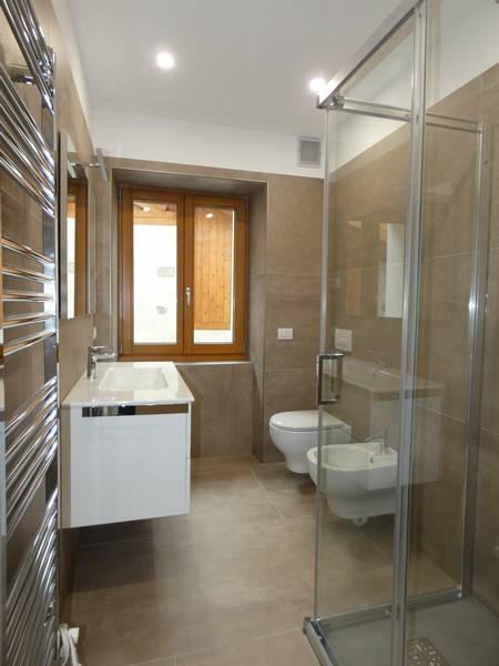 Foto appartamento in affitto a Porte di Rendena (Trento)