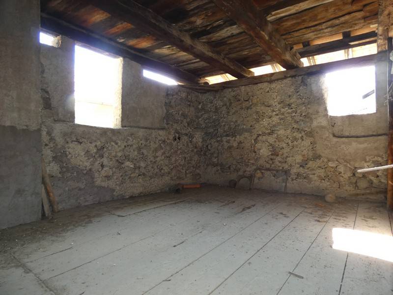 Foto porzione di casa in vendita a Sella Giudicarie (Trento)