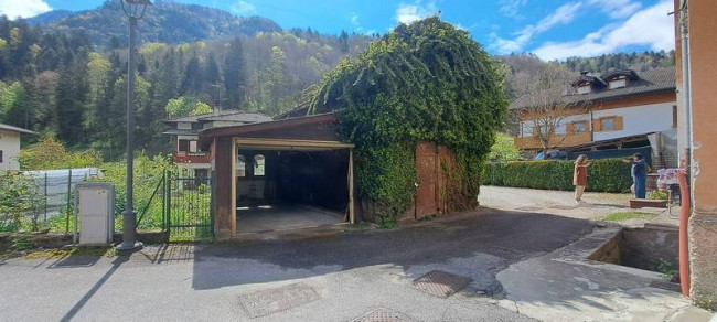 Casa indipendente in vendita a Tione Di Trento (TN)