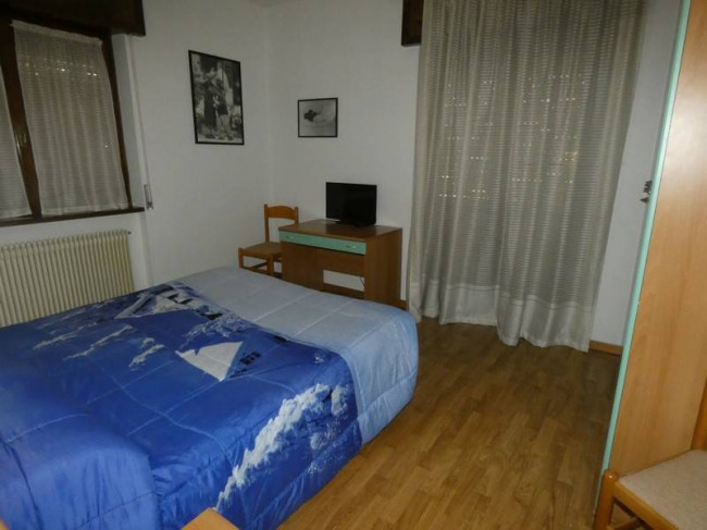 Albergo/Hotel in vendita a Borgo Lares (TN)