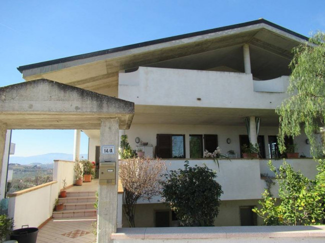 Casa indipendente in vendita a Villa Santa Maria, Spoltore (PE)