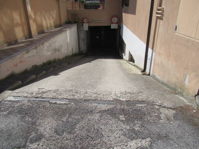 Box o garage in Vendita a Pescara