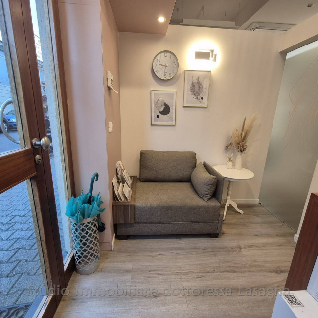 Fondo commerciale in Vendita a Viareggio