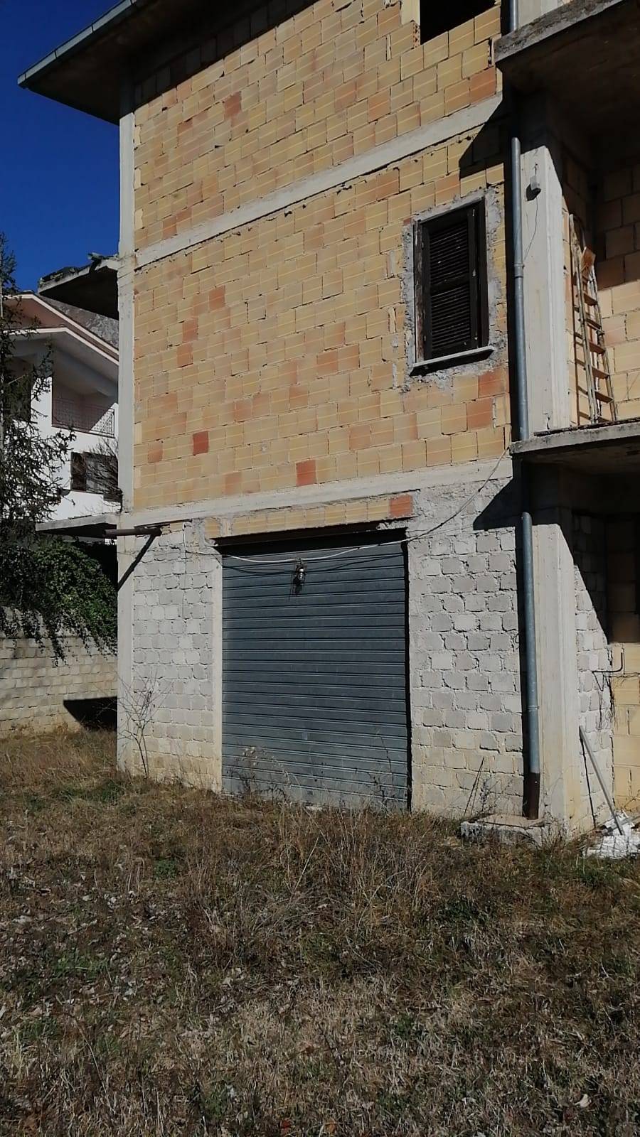 Villa Unifamiliare - Indipendente CELANO vendita    Adriatica Immobiliare Snc