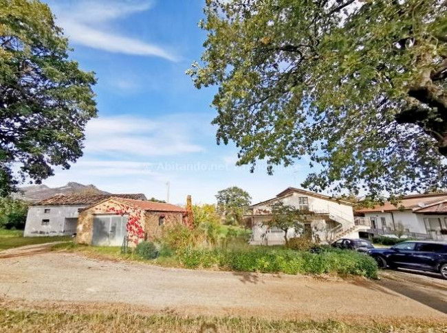 Casa indipendente in vendita a Civitella Casanova (PE)