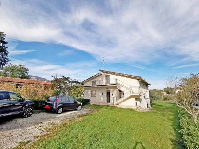 Casa indipendente in vendita a Civitella Casanova (PE)