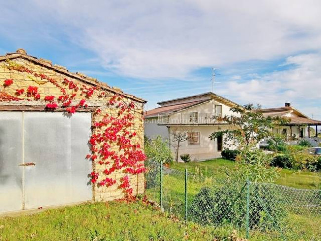 Casa indipendente in vendita a Civitella Casanova (PE)