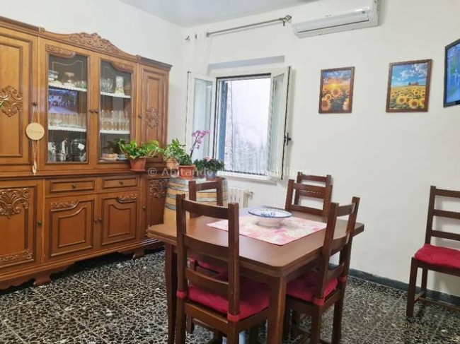 Casa indipendente in vendita a Loreto Aprutino (PE)