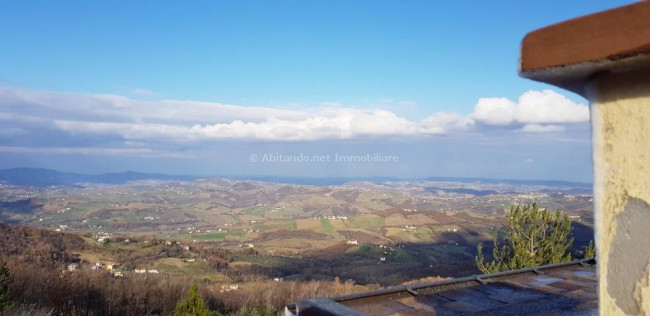 Villa in vendita a Montebello Di Bertona (PE)