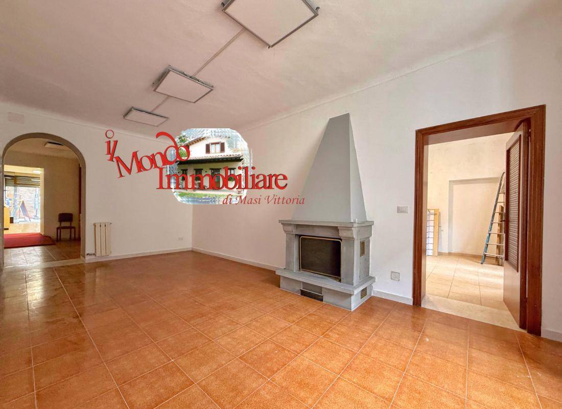 Locale commerciale