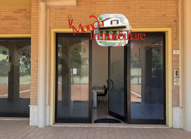 Locale commerciale