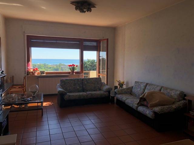 Appartamento PESCARA vendita  zona collinare pineta dannunziana  Di Battista Immobiliare