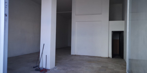 magazzino in vendita a Pescara