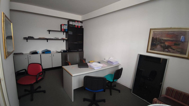 Locale commerciale in vendita a Pescara