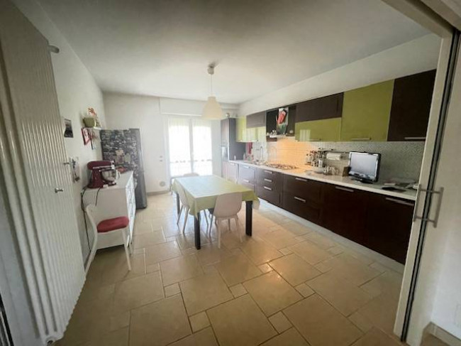 porzione di quadrifamigliare in vendita a Pescara