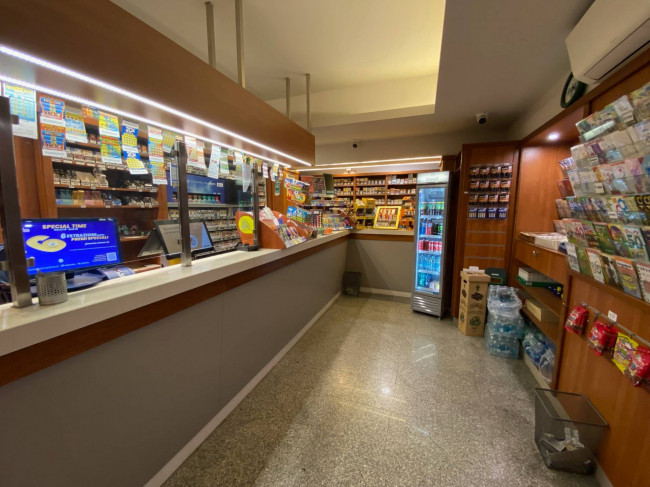 Attività commerciale in vendita a Pescara