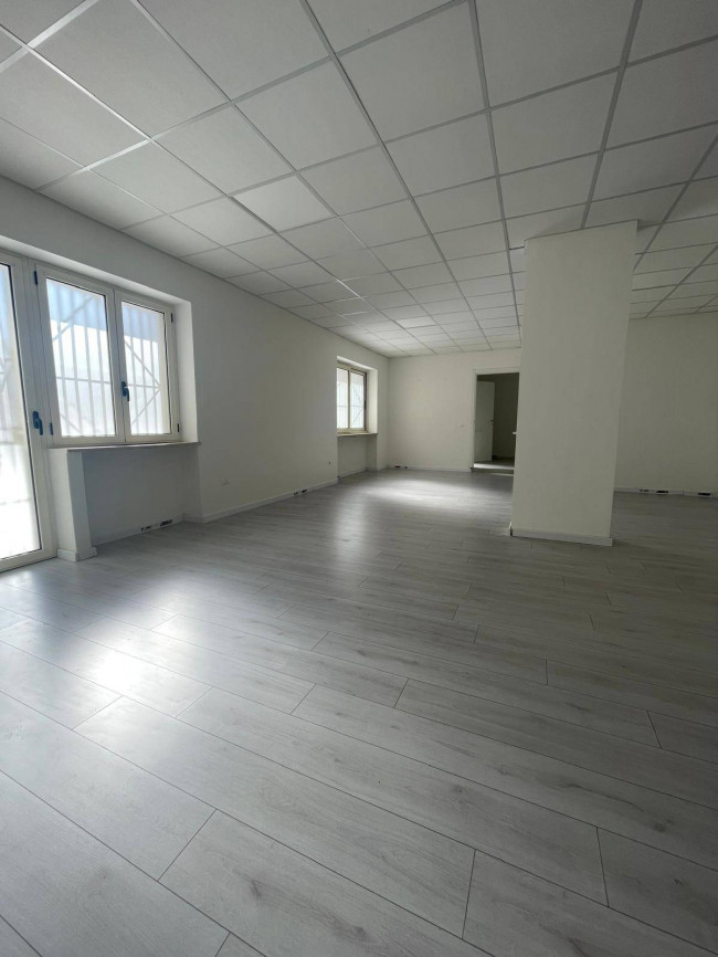 ufficio in vendita a Pescara