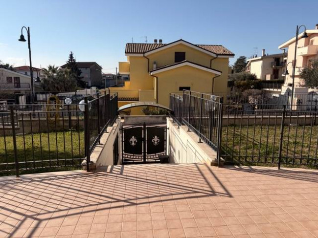 Appartamento in vendita a Città Sant'Angelo