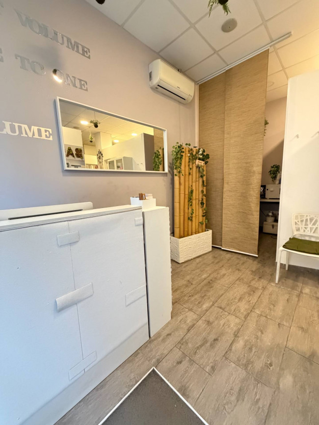 Locale commerciale in vendita a Pescara