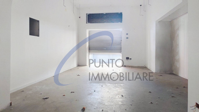 Locale commerciale in Affitto a Chiavari