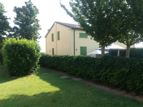 Casa con ingresso indipendente in Vendita a Ferrara