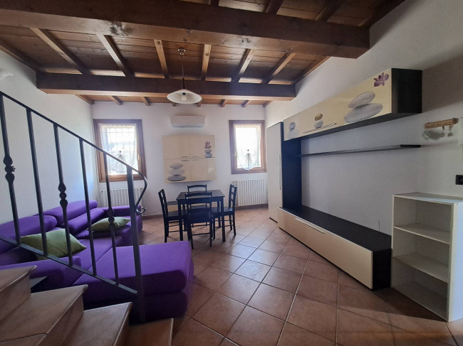 Casa con ingresso indipendente in Affitto a Ferrara