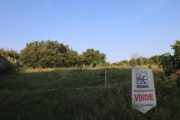 Terreno edificabile in vendita a San Floriano Del Collio-Števerjan (GO)