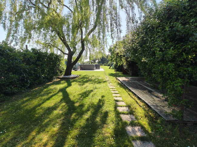 Casa accostata a Capriva del Friuli