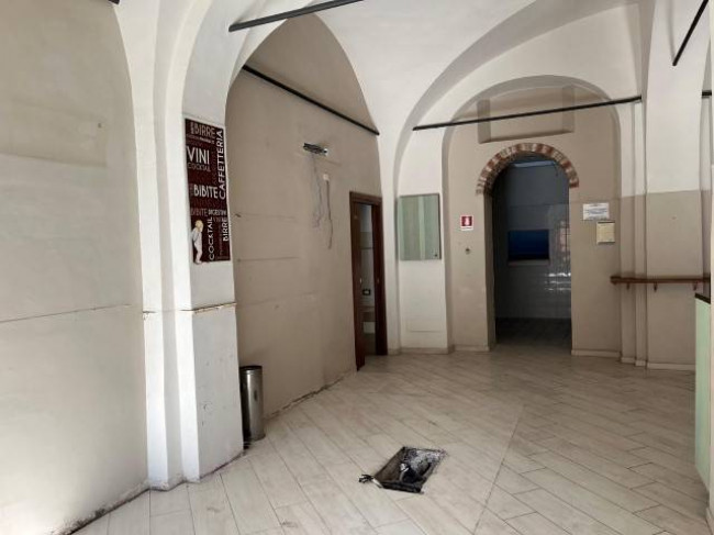 Locale commerciale in vendita a Diano Marina