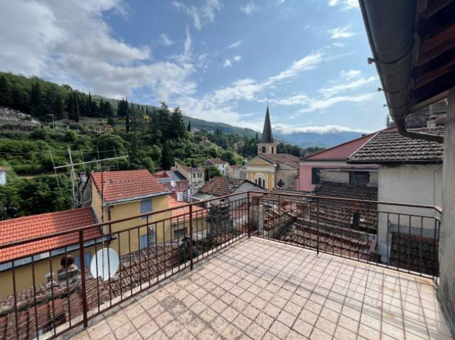 Appartamento in vendita a Borgomaro