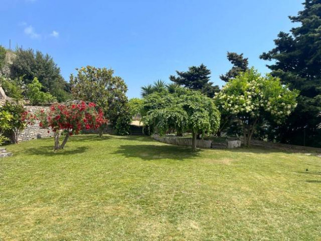 Villa in vendita a Imperia