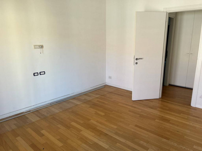 Appartamento in vendita a Imperia