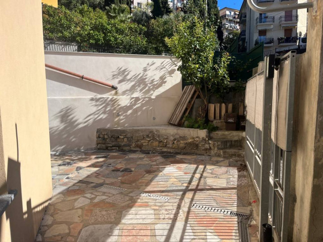 Appartamento in vendita a Imperia