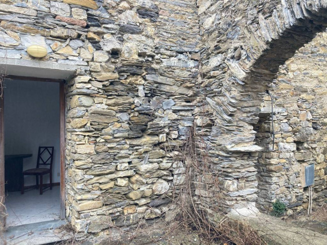 Casa singola in vendita a Rezzo