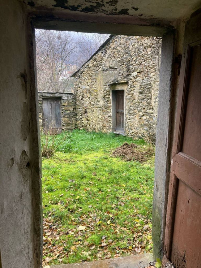 Casa singola in vendita a Rezzo