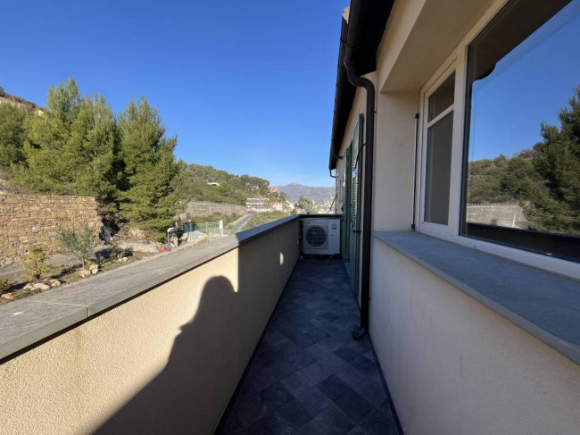 Villette a schiera in vendita a Imperia