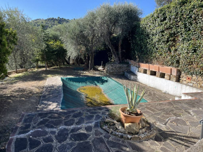 Villa in vendita a Dolcedo